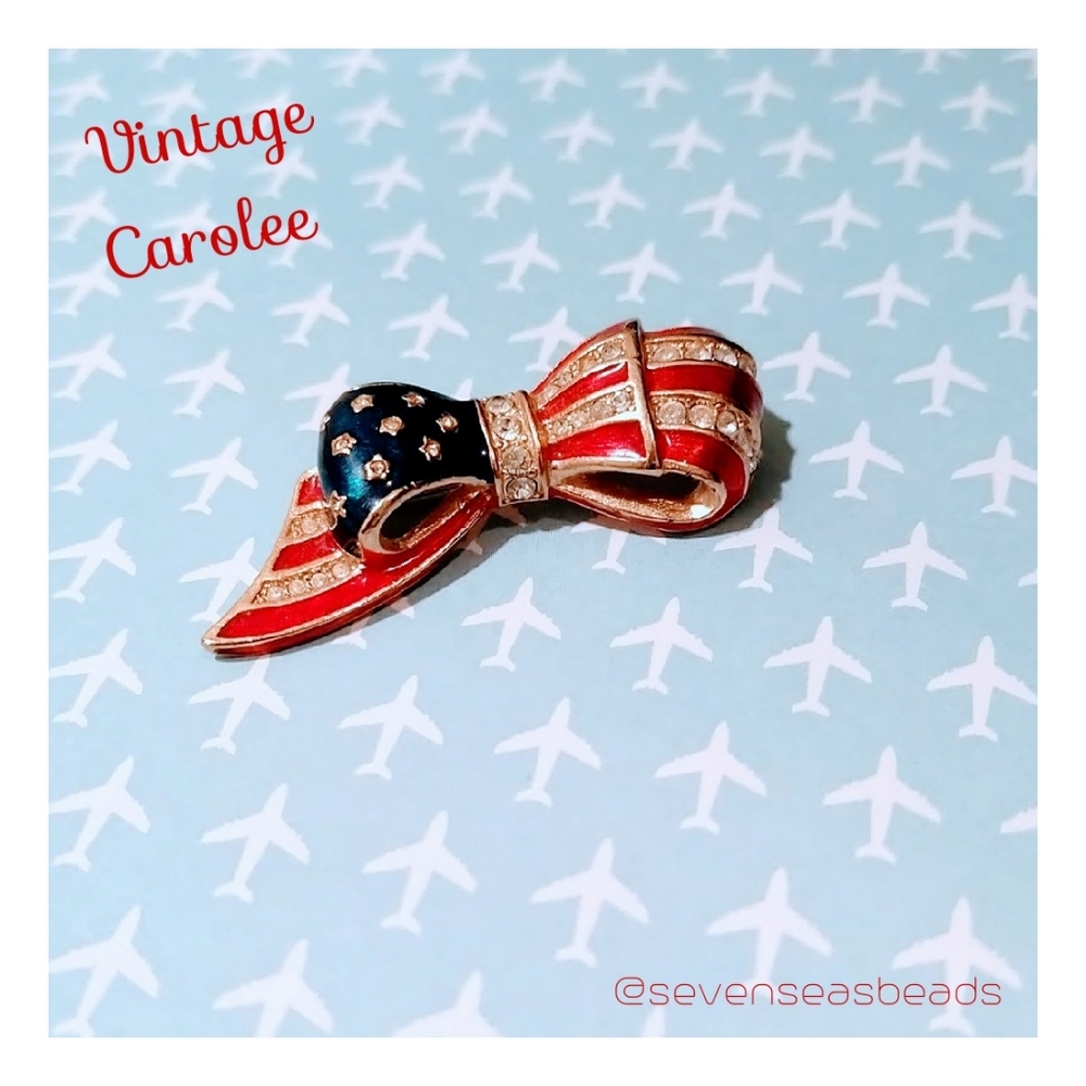 💘Carolee 1970s USA Flag Brooch